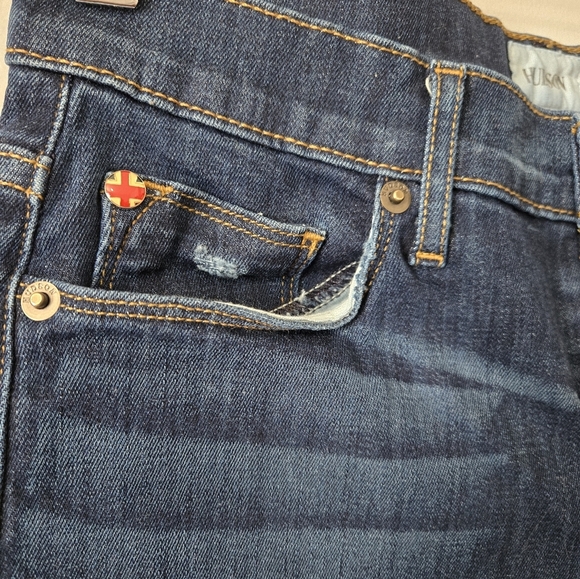 HUDSON Ellie Mid Rise Baby Boot Cut Distressed Jeans. Size 25 - Picture 4 of 14